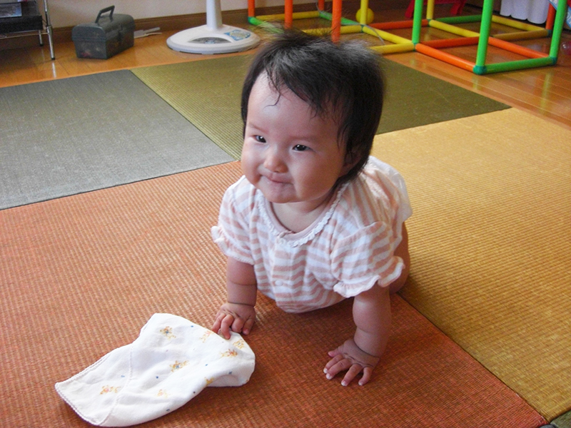 畳と赤ちゃん